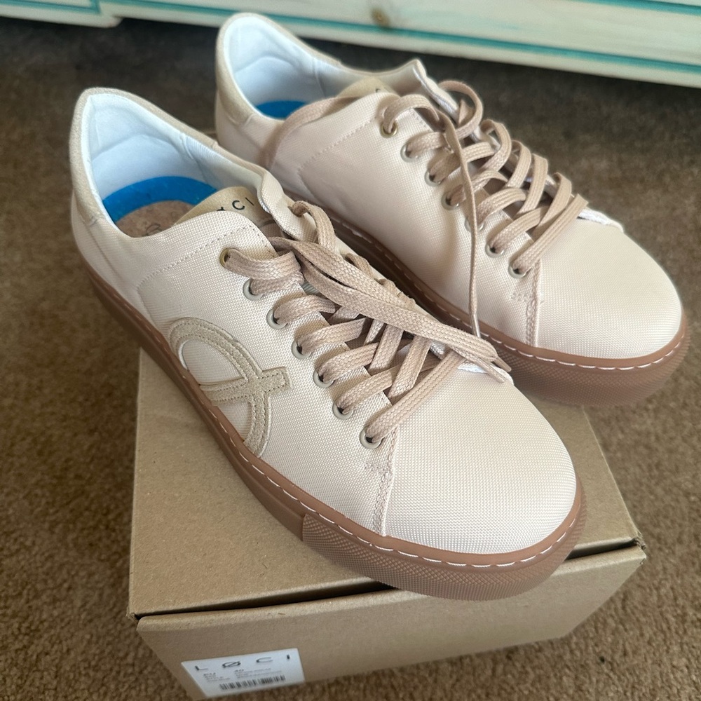 LOCI BRAND NWT SNEAKERS